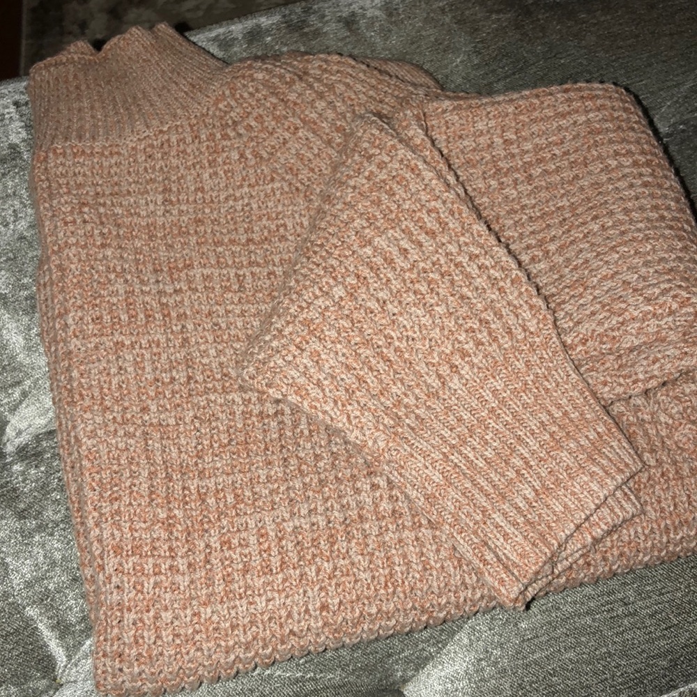UO BDG Waffle Knit Turtleneck Sweater - Picture 4 of 7